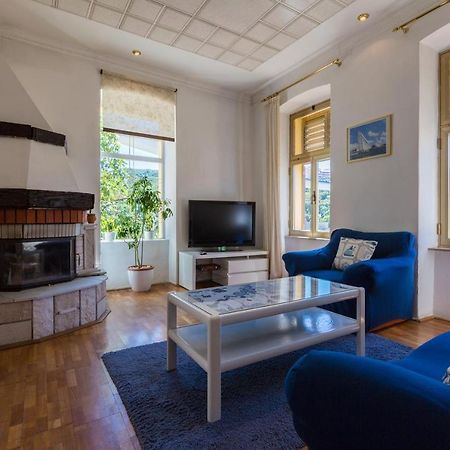 Petrinovic C Lägenhet Crikvenica Exteriör bild