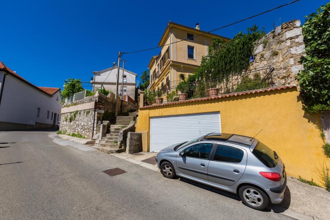 Petrinovic C Lägenhet Crikvenica Exteriör bild
