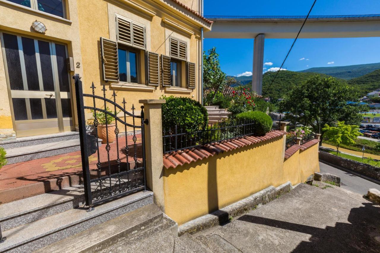 Petrinovic C Lägenhet Crikvenica Exteriör bild