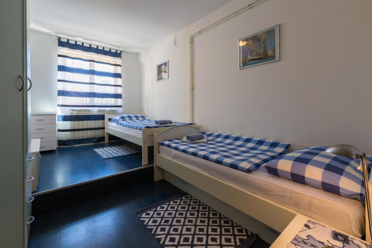Petrinovic C Lägenhet Crikvenica Exteriör bild